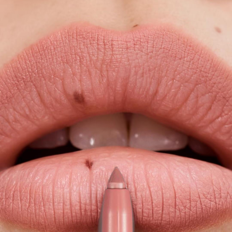 Silk Kiss Rotating Matte LipLiner- 1 + 1 FREE