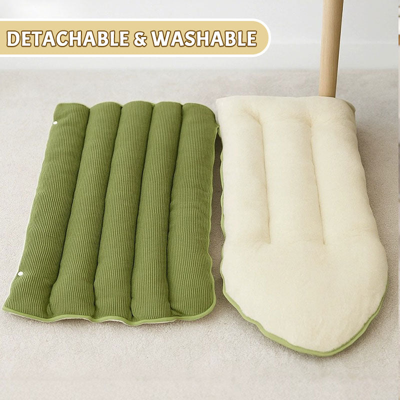 The CozyCocoon Pet Bed - A Winter Paradise for Your Pet + 50% OFF