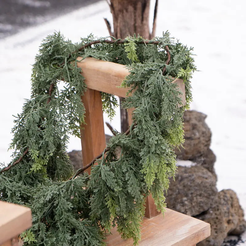 The Evergreen Cedar Garland – Cozy Glow, and Lasting Holiday Charm + 50% OFF