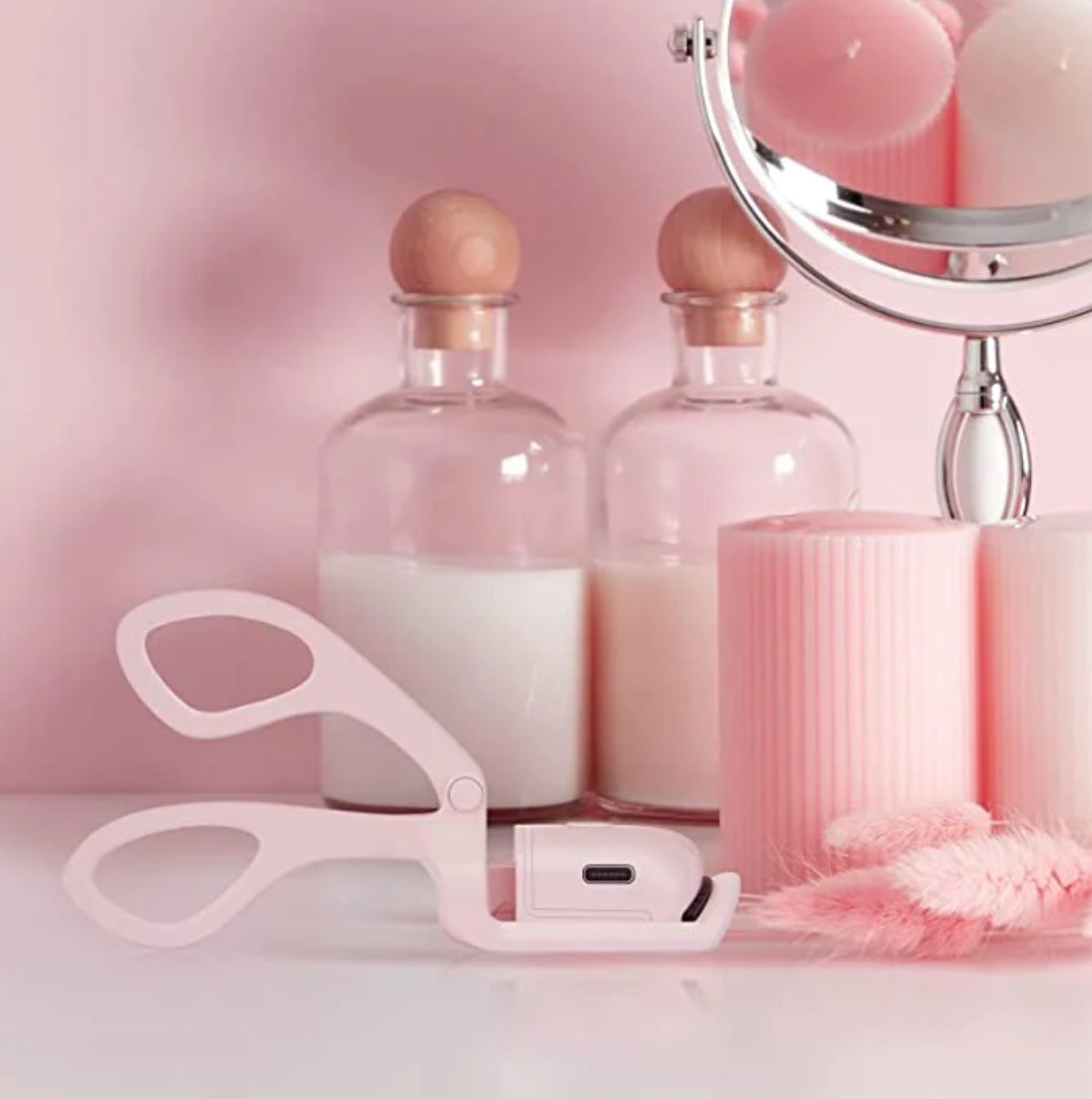 The AuraCurl Heated Lash Curler - A 24-Hour Lift, No Crimping + 50% OFF