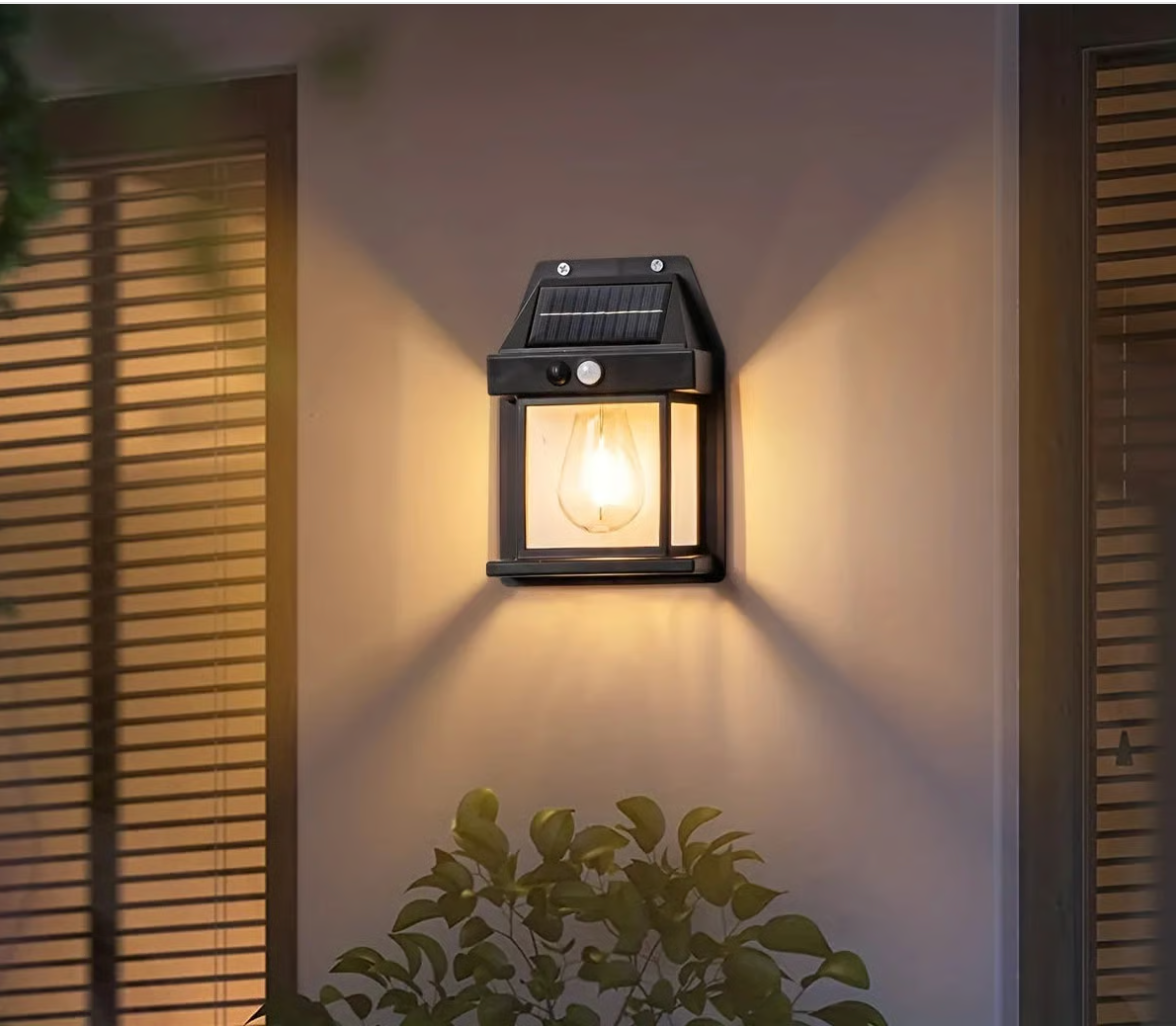 SolarGlow Beam Lantern- 1 + 1 FREE