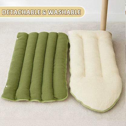 The CozyCocoon Pet Bed - A Winter Paradise for Your Pet + 50% OFF