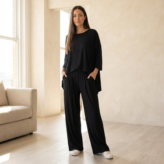 Lushara™ – Soft Pleated Two-Piece Lounge Set | Round Neck Top & Wide-Leg Pants +50% OFF