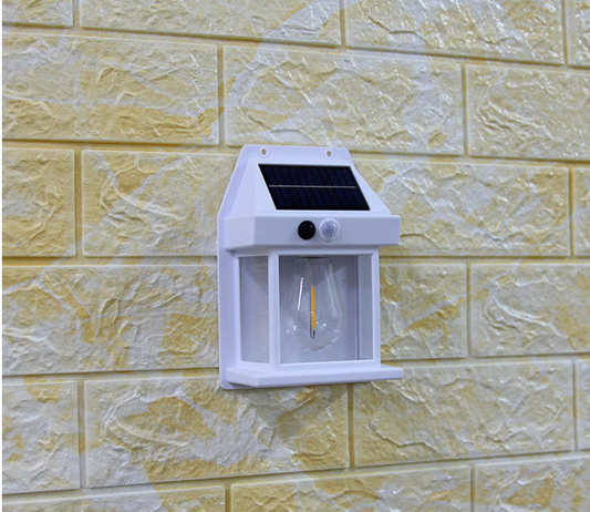 SolarGlow Beam Lantern- 1 + 1 FREE