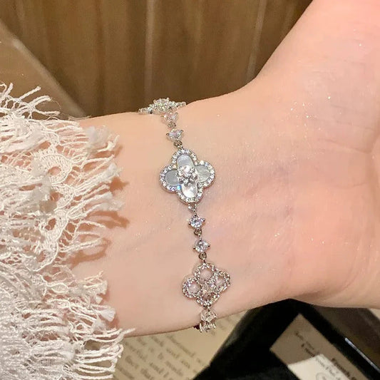 PetalGlow Clover Bracelet- 50 % OFF